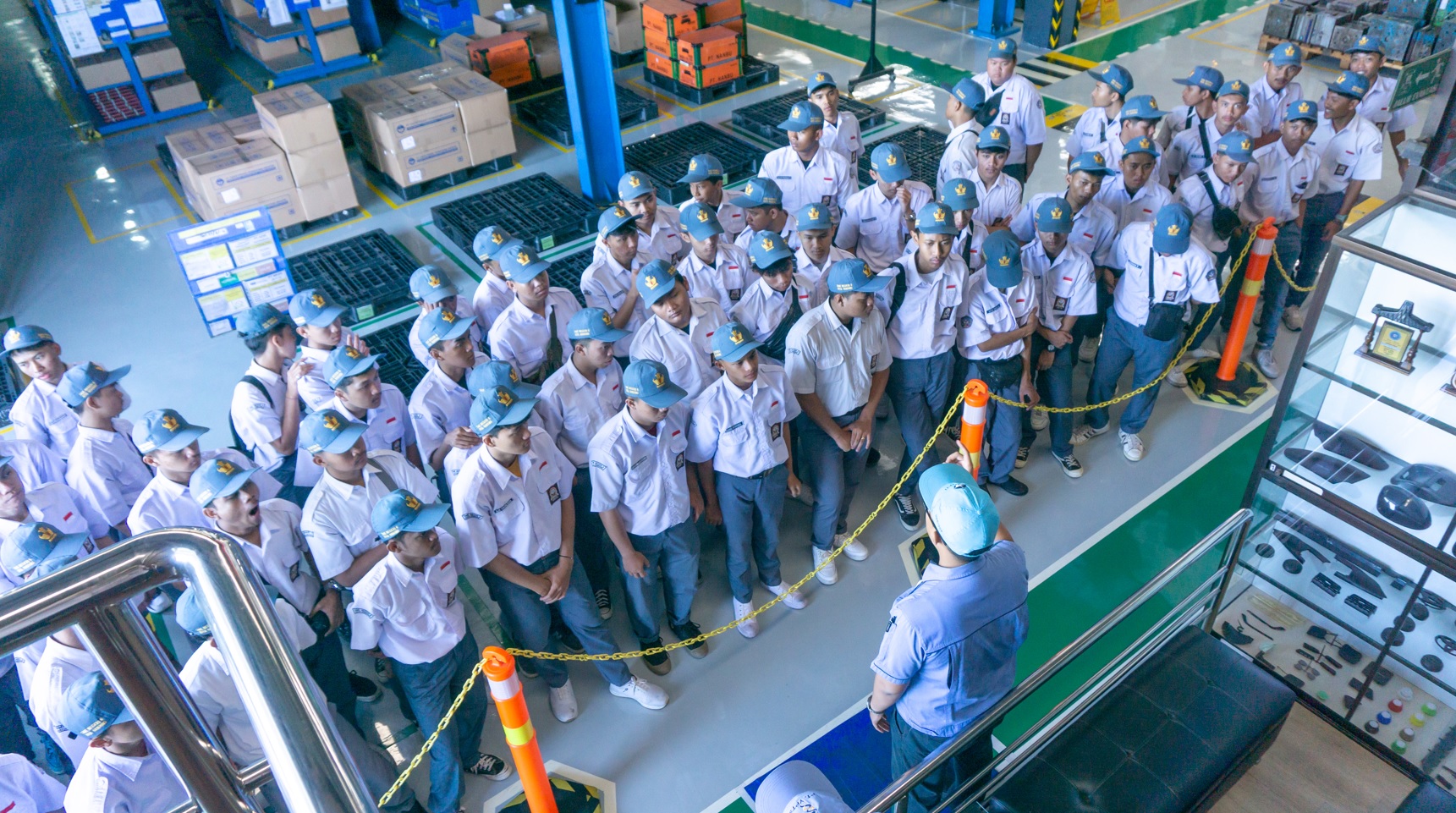kunjungan industri